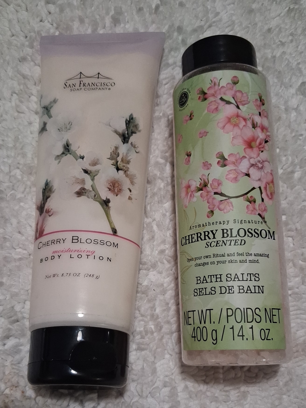 Cherry Blossom Moisturizing Body Lotion - Soft Pink & Bath Salts